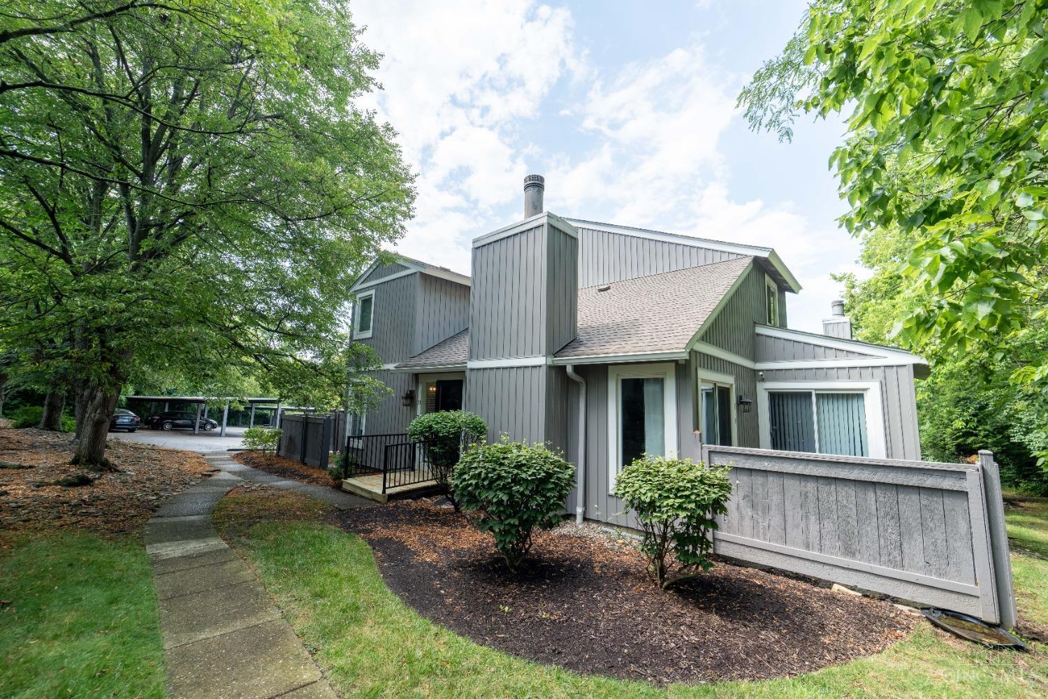 View Fairfield, OH 45014 condo