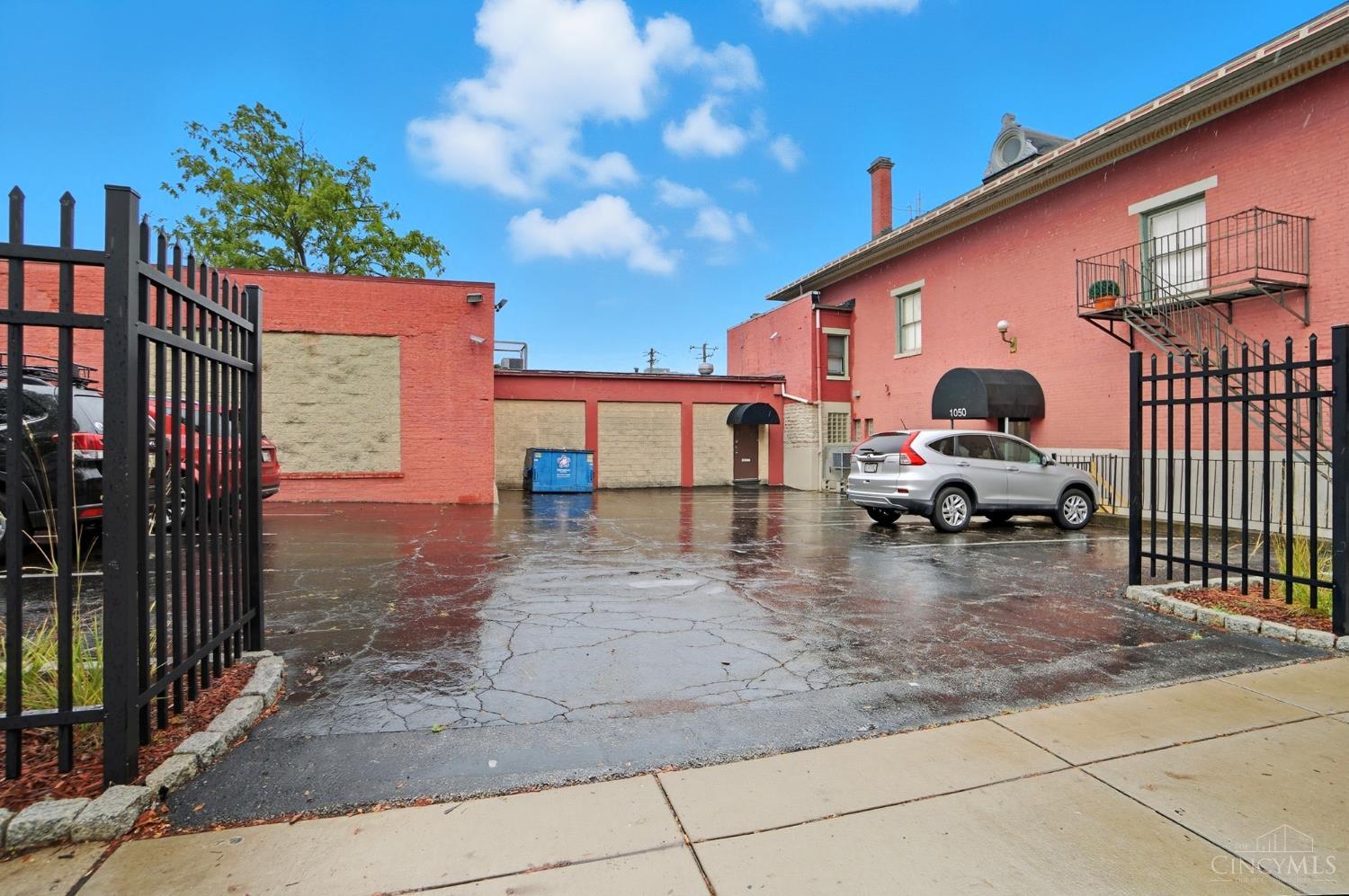 1050 E McMillan Street