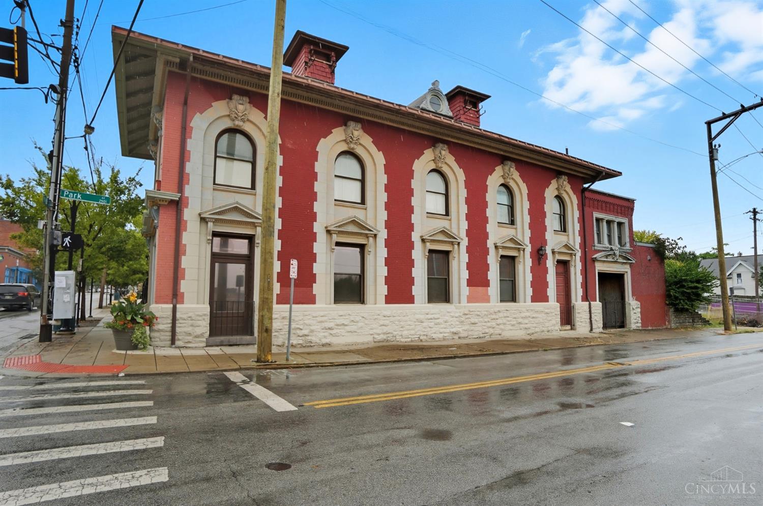 1050 E McMillan Street