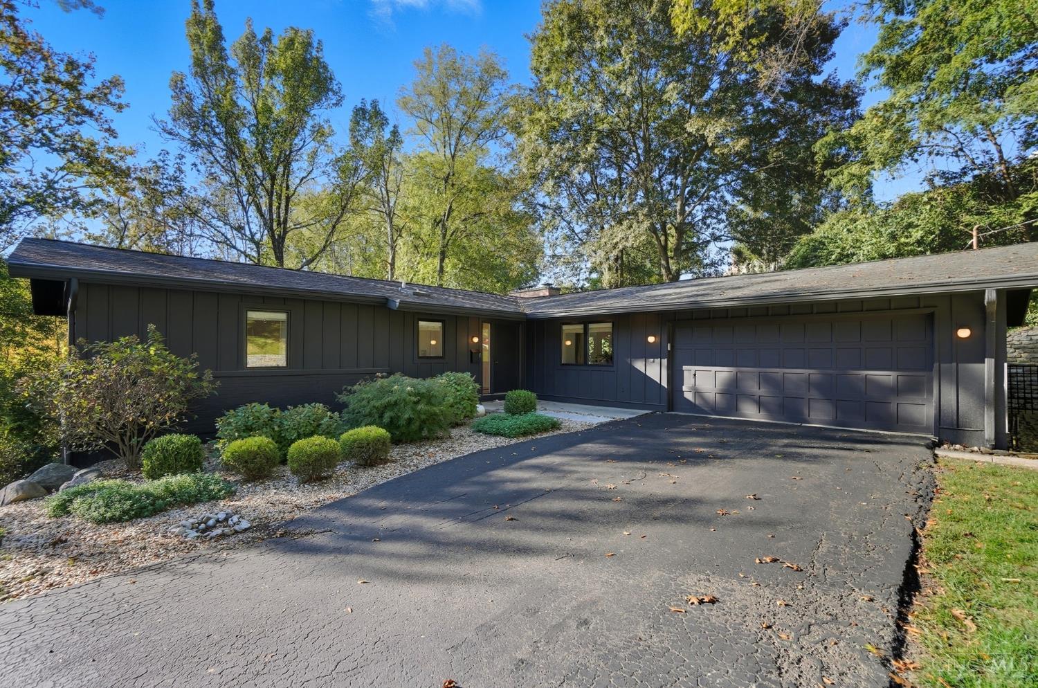 3525 Deepwoods Lane