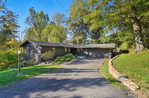 3525 Deepwoods Lane Cincinnati OH 45208