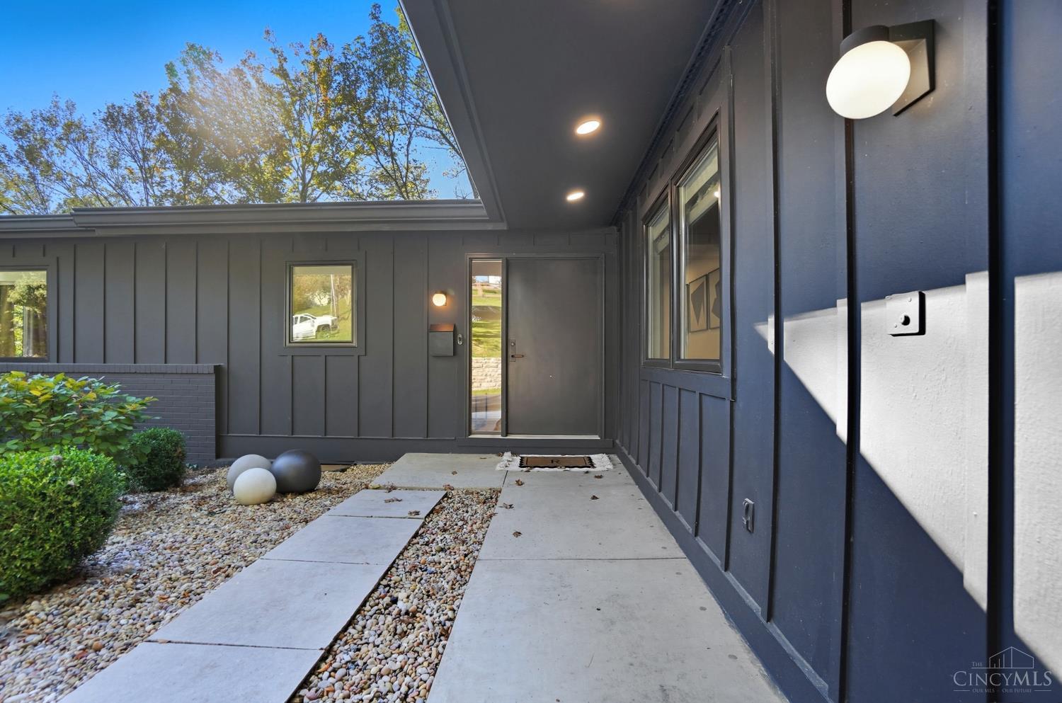 3525 Deepwoods Lane