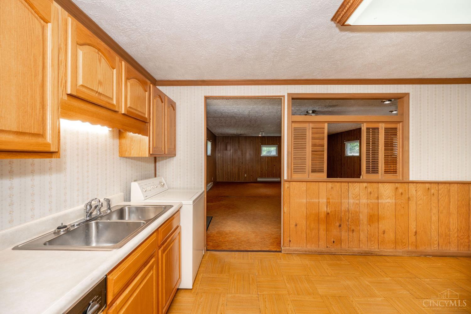 3359 Ainsworth Drive, Colerain Twp, Ohio image 20