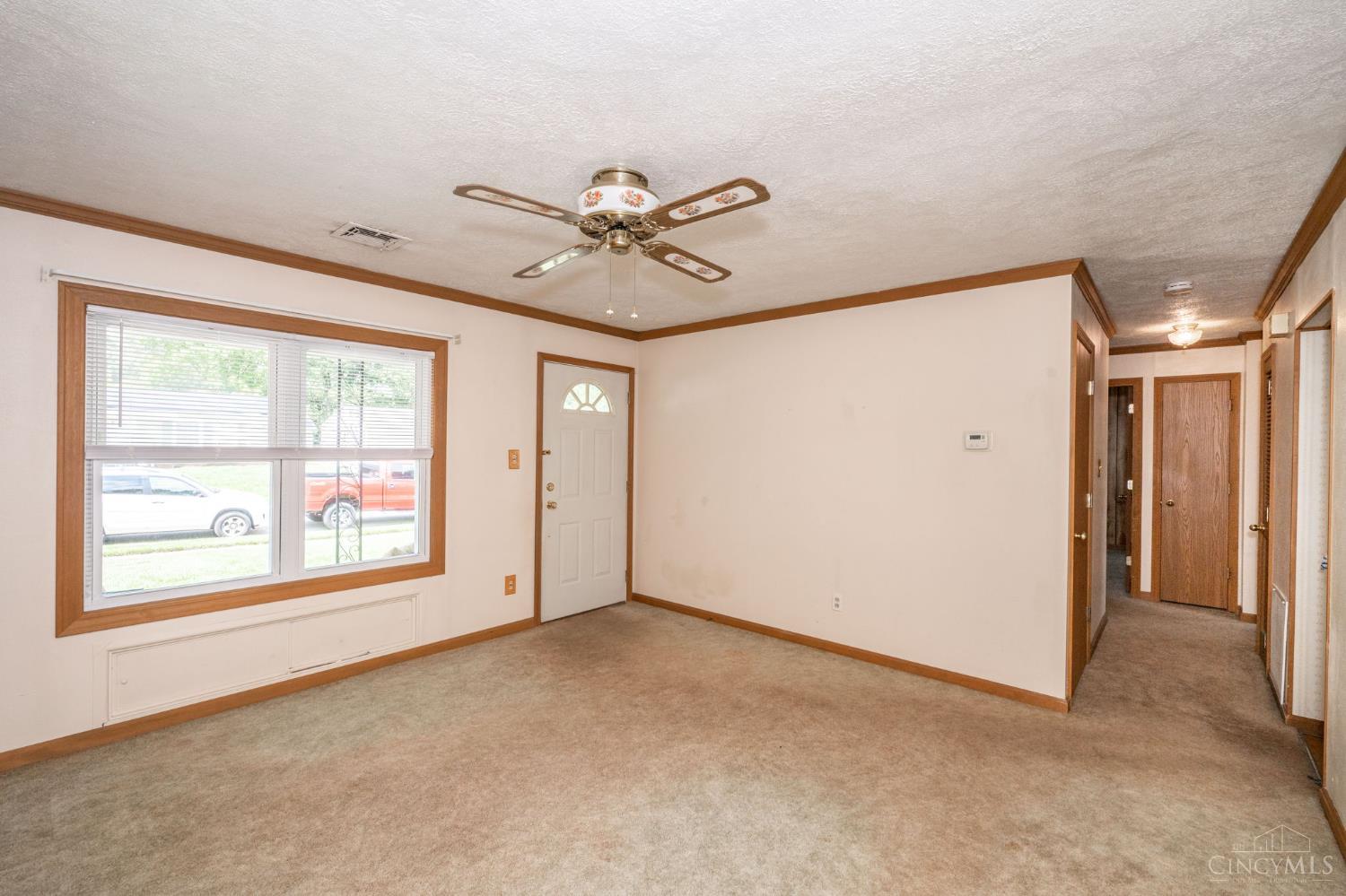 3359 Ainsworth Drive, Colerain Twp, Ohio image 6