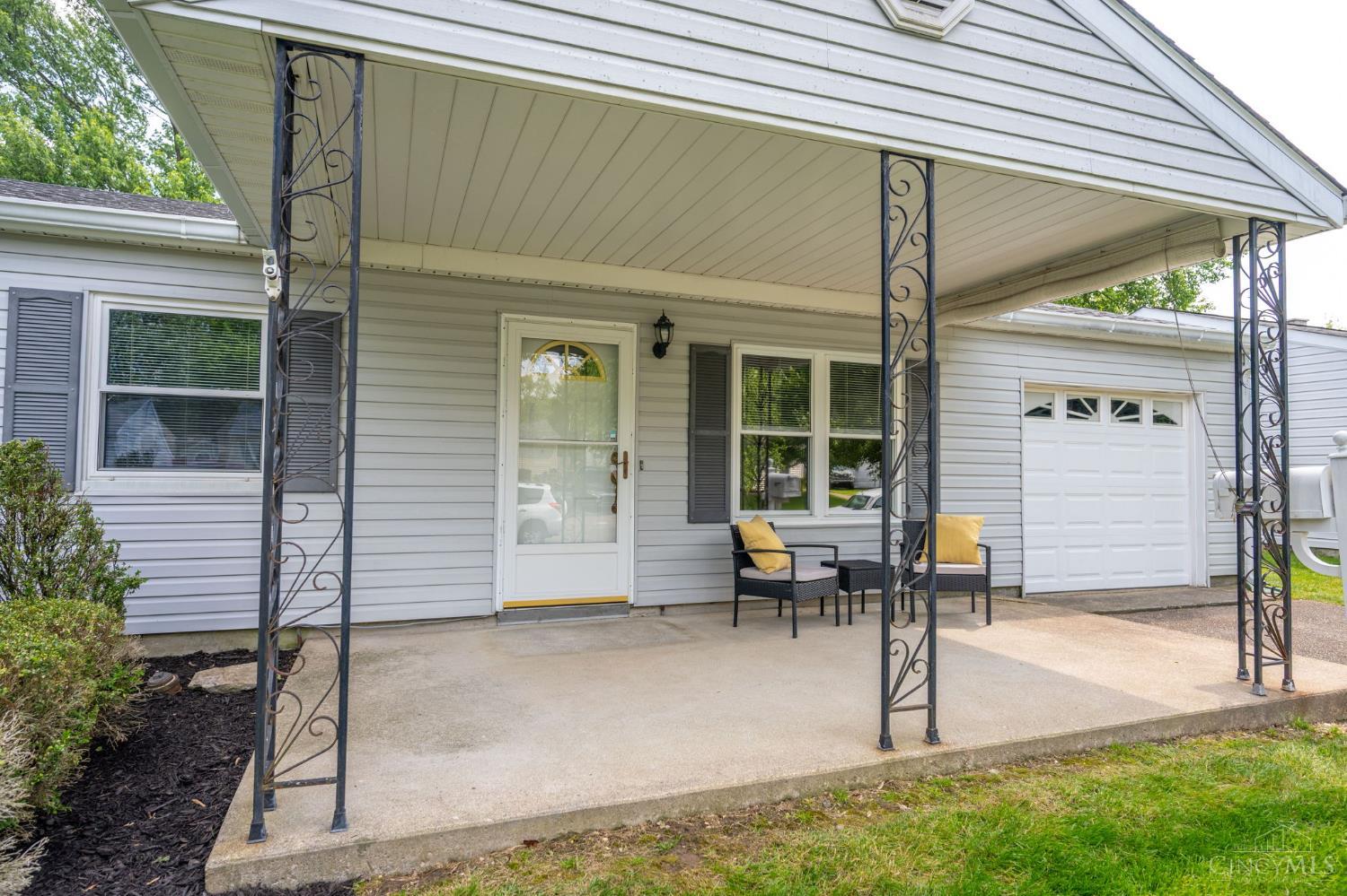 3359 Ainsworth Drive, Colerain Twp, Ohio image 3