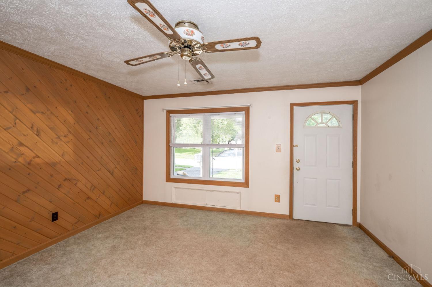 3359 Ainsworth Drive, Colerain Twp, Ohio image 5