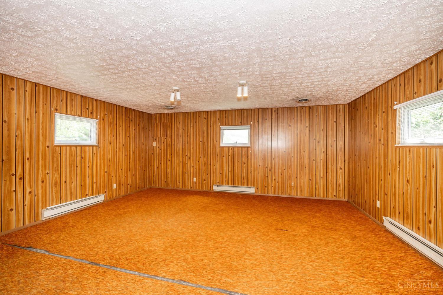 3359 Ainsworth Drive, Colerain Twp, Ohio image 12