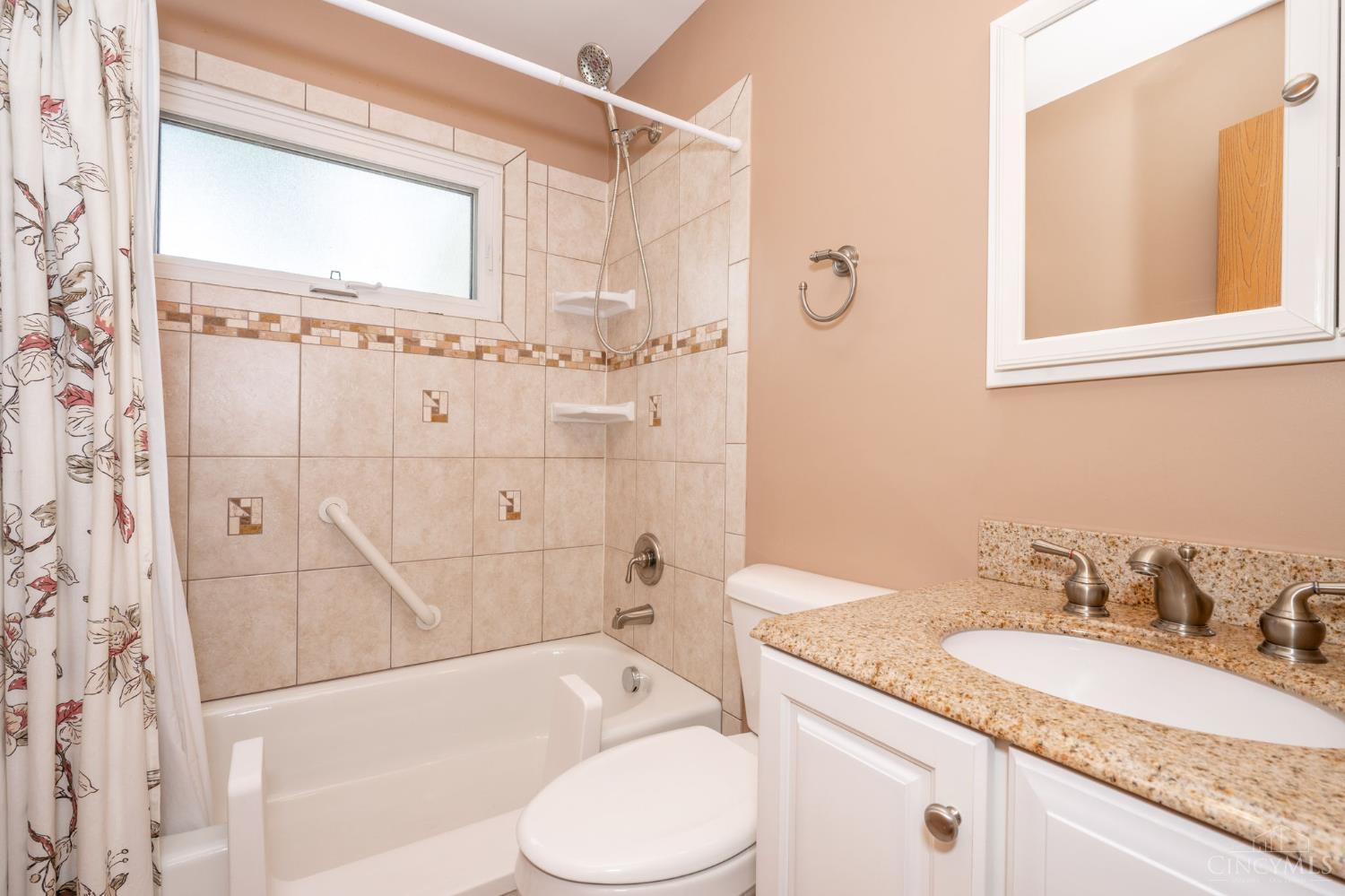 3359 Ainsworth Drive, Colerain Twp, Ohio image 31