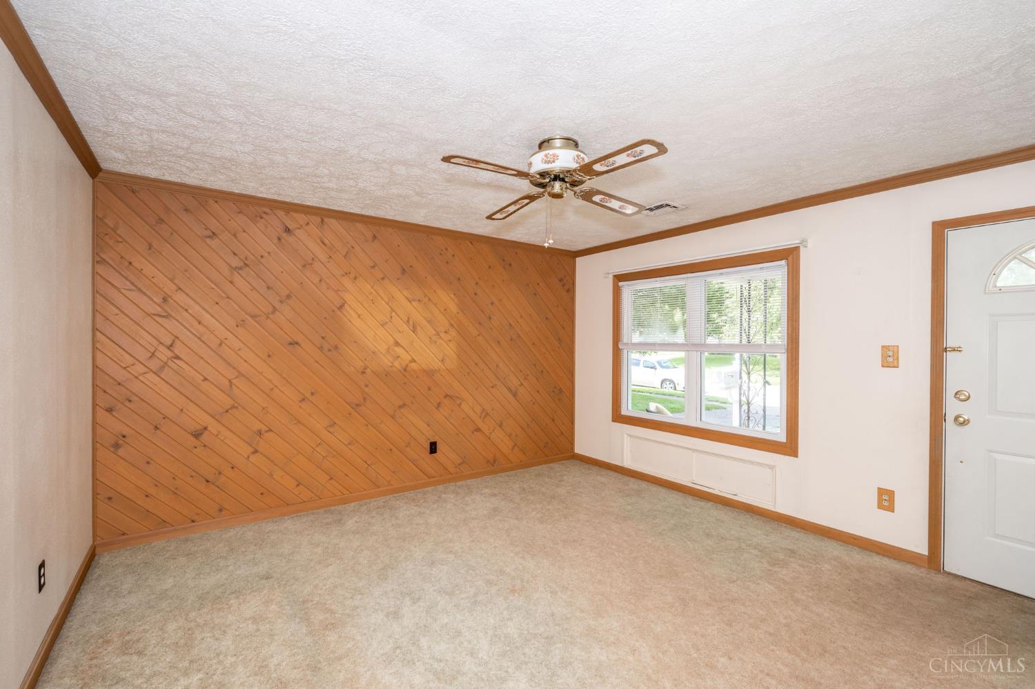 3359 Ainsworth Drive, Colerain Twp, Ohio image 7