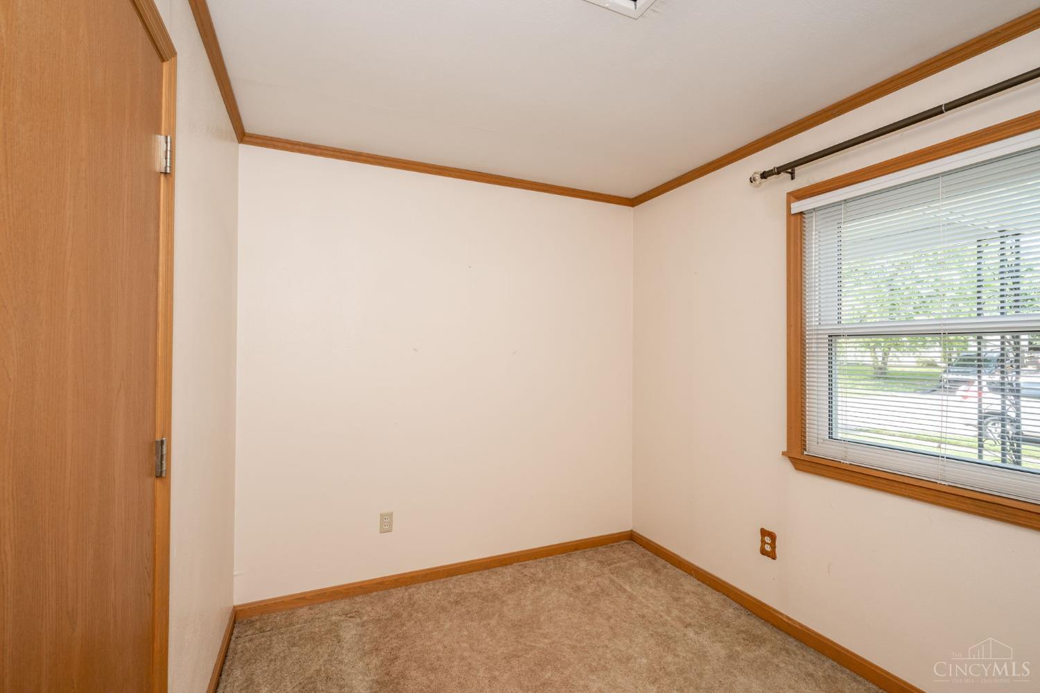 3359 Ainsworth Drive, Colerain Twp, Ohio image 23