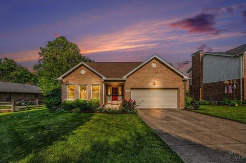 Photo of 42 Carousel CIR, Fairfield, OH 45014 (MLS # 1880253)