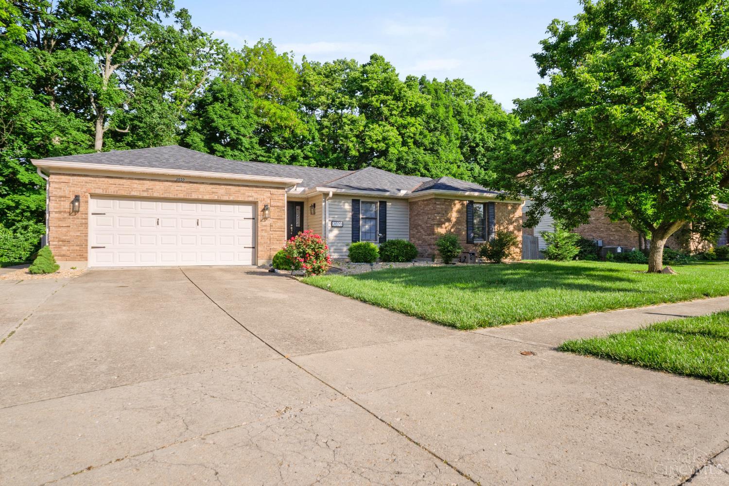 2020 Woodcreek Drive, Fairfield, Ohio image 2