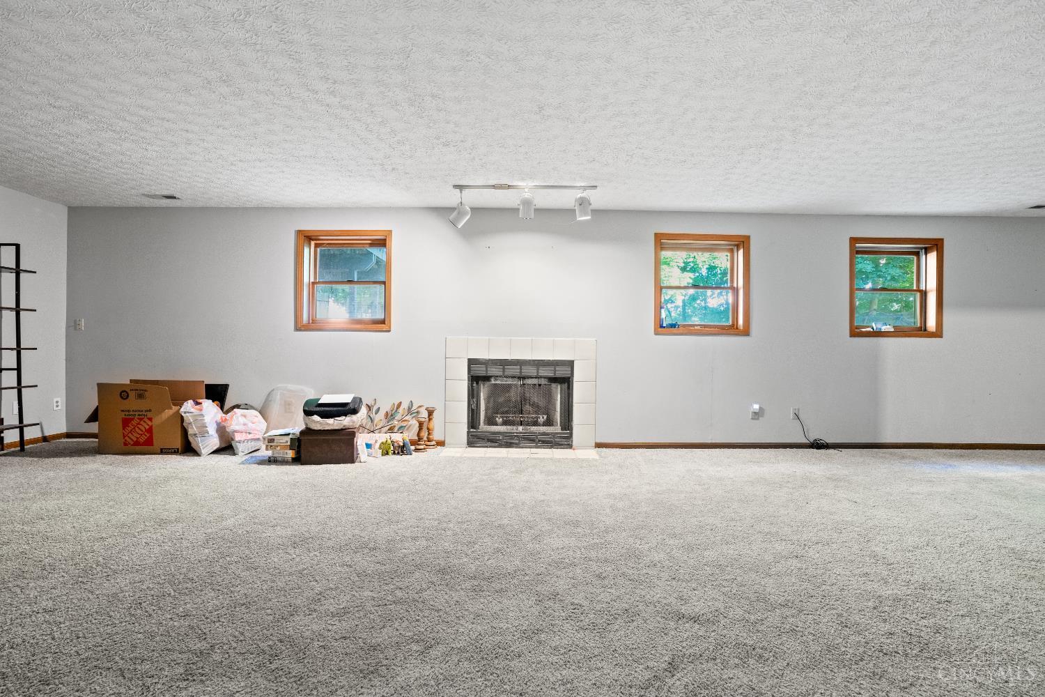 2020 Woodcreek Drive, Fairfield, Ohio image 27