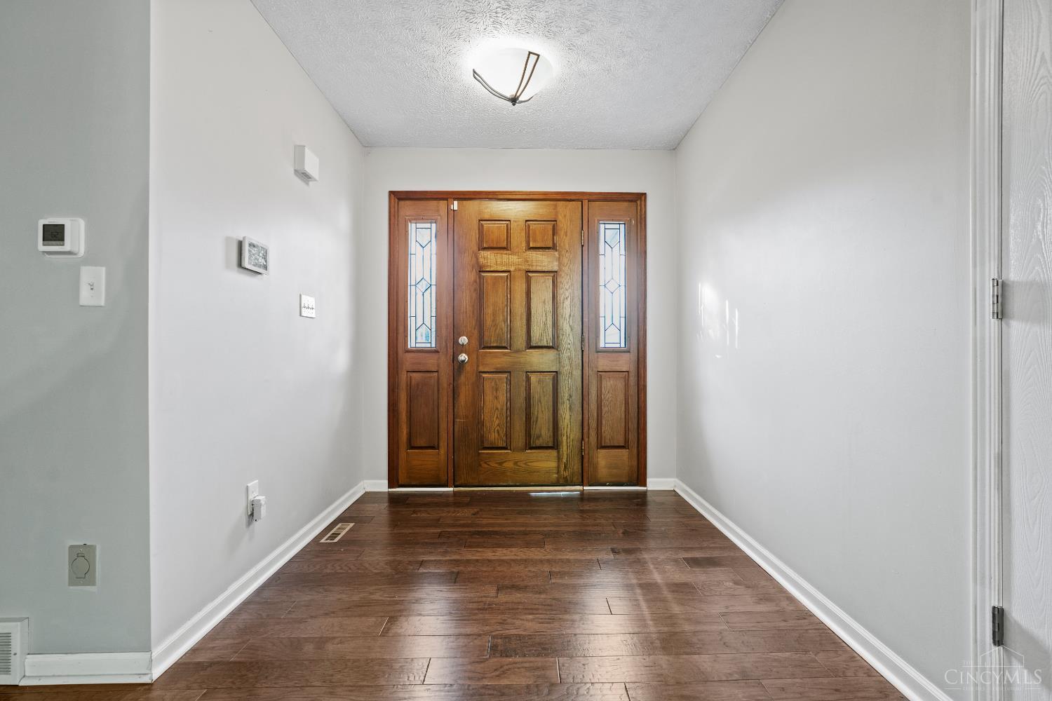 2020 Woodcreek Drive, Fairfield, Ohio image 4