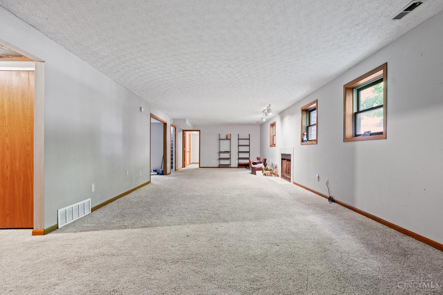 2020 Woodcreek Drive, Fairfield, Ohio image 28