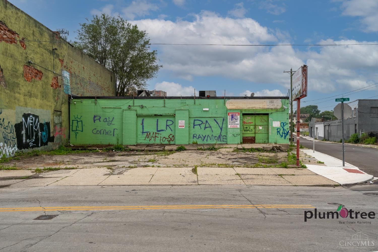 1715 John Street