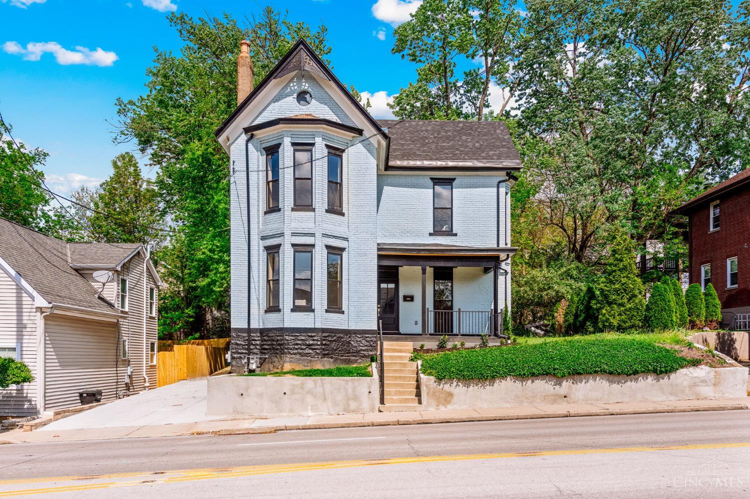 3634 Columbia Parkway