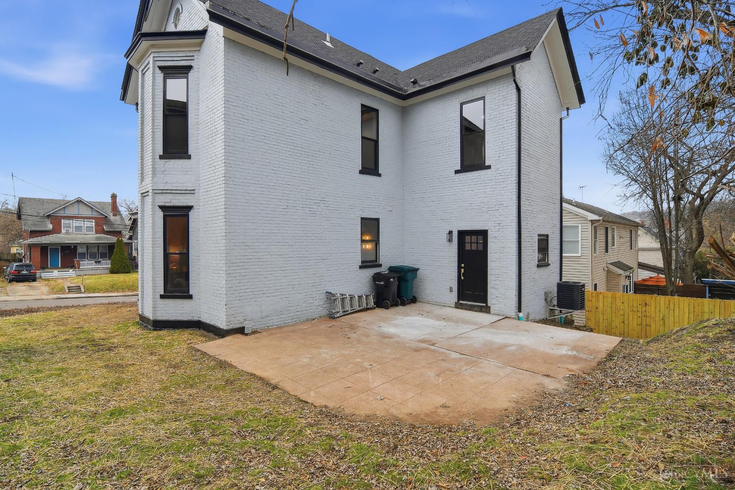 3634 Columbia Parkway