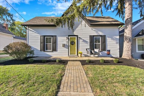 Photo of 314 E Main Street, Mason, OH 45040 (MLS # 1865966)