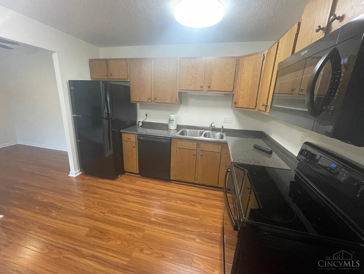 7235 Creekview Drive 12