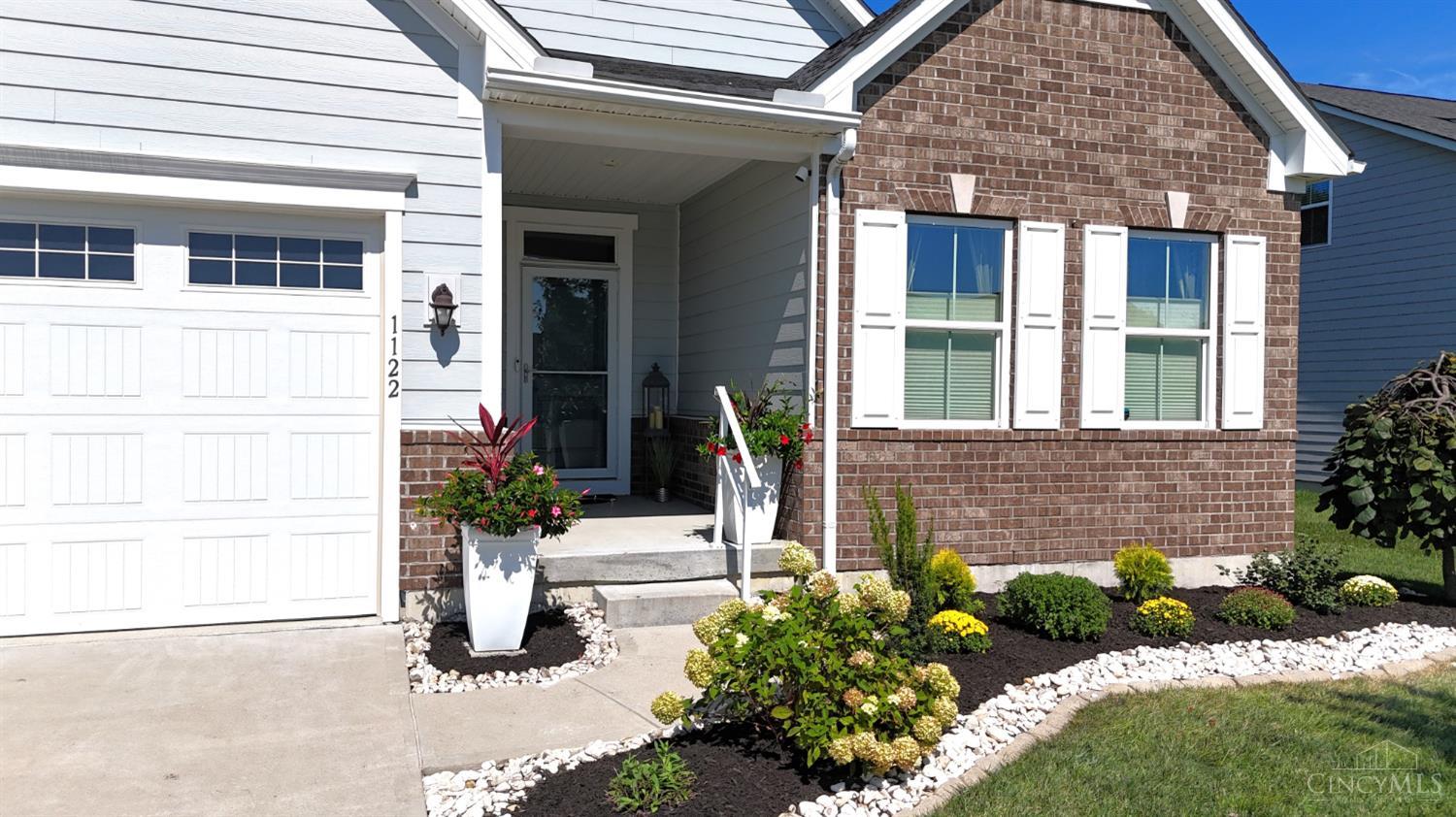 1122 Clover Field Drive
