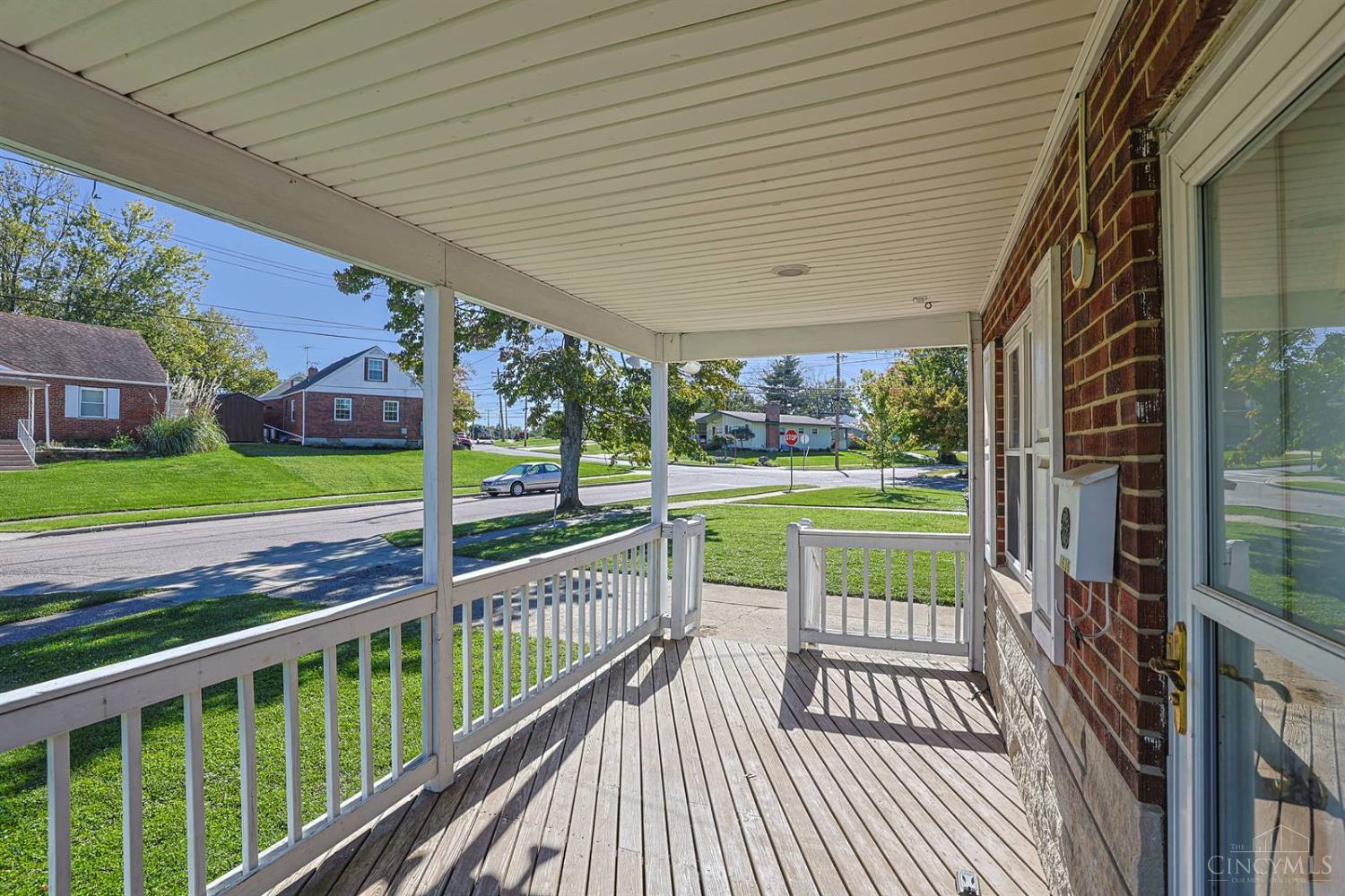 1636 Trillium Court