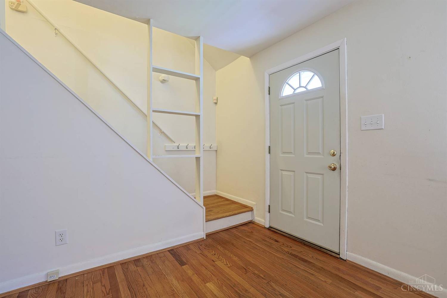 1636 Trillium Court