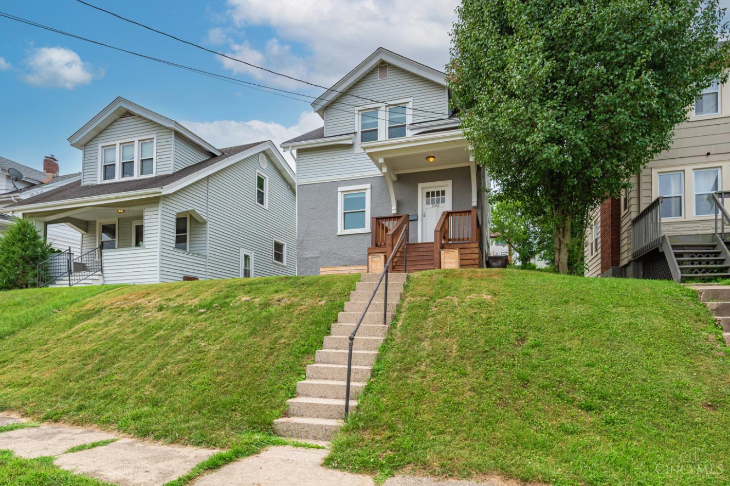 2343 Glenside Avenue