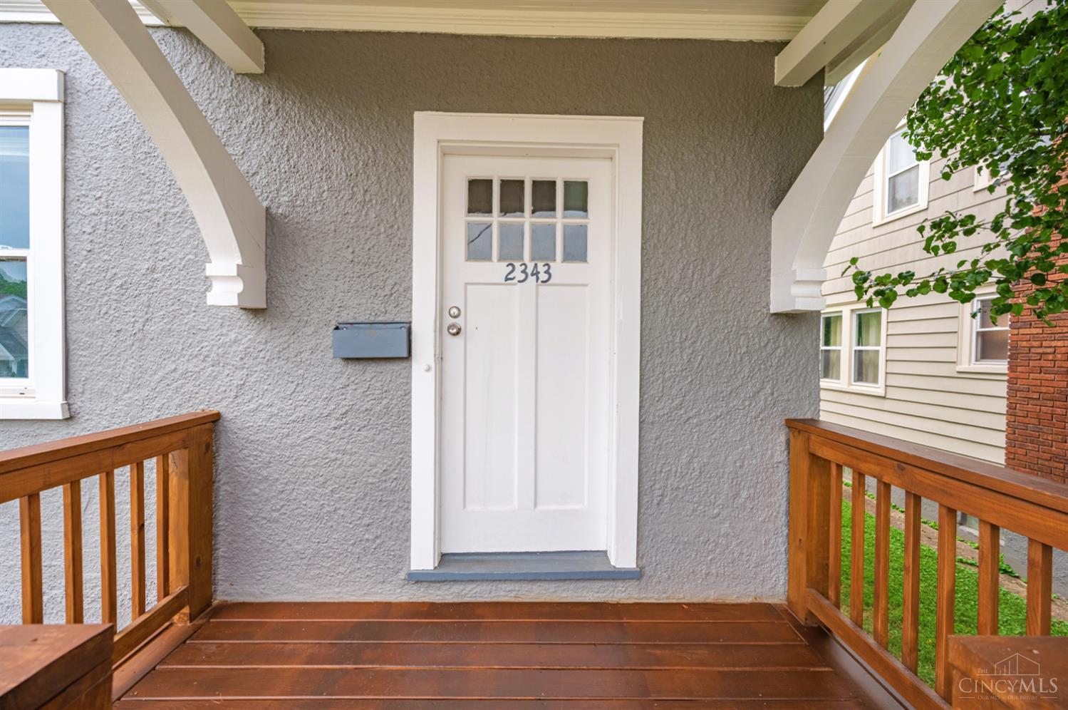 2343 Glenside Avenue