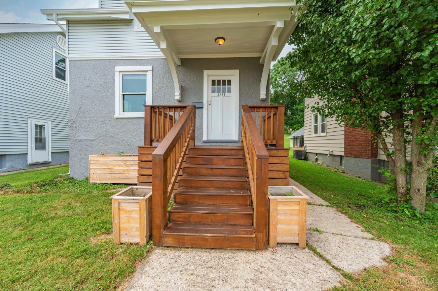 2343 Glenside Avenue