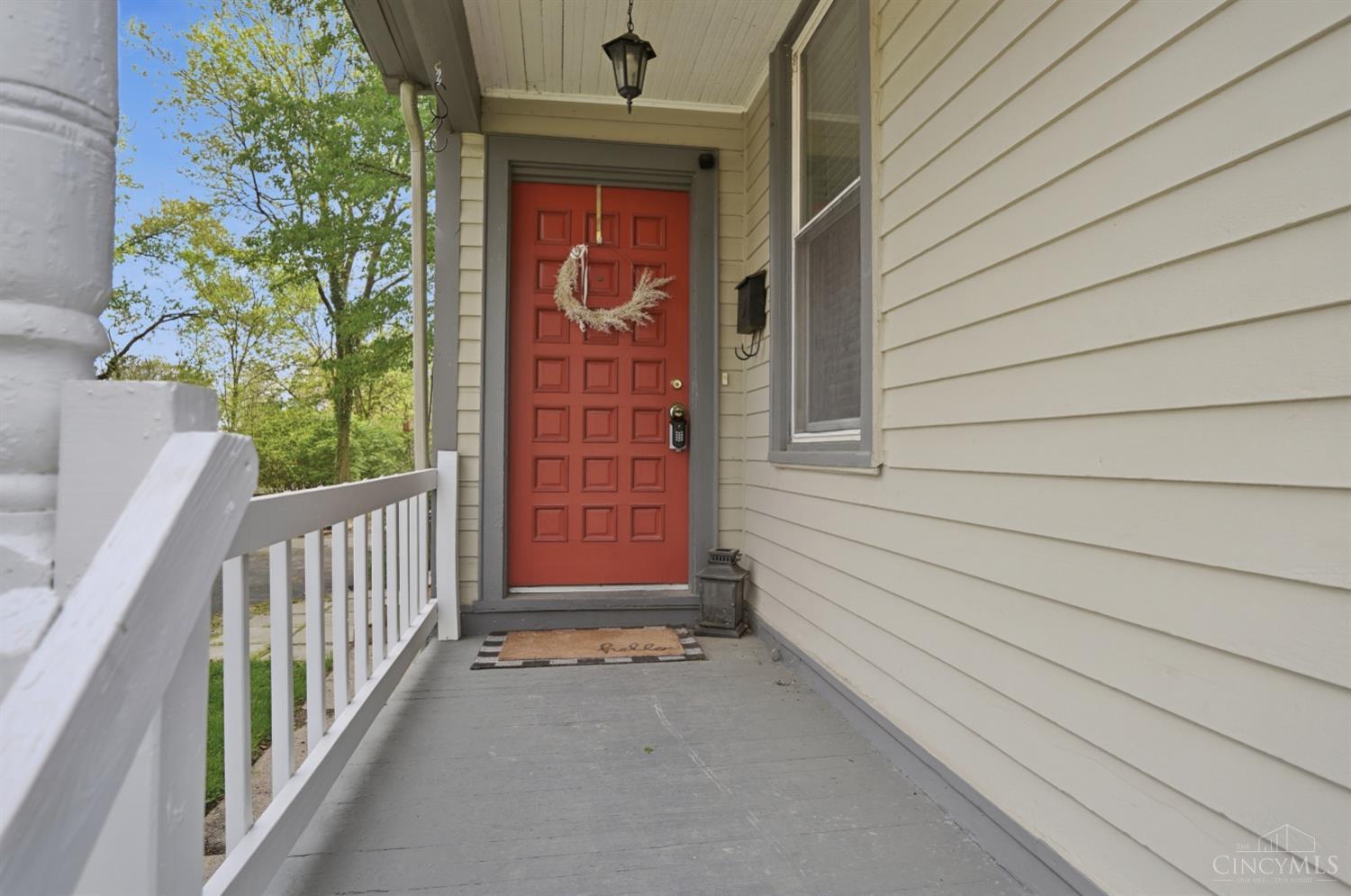 3935 St James Avenue