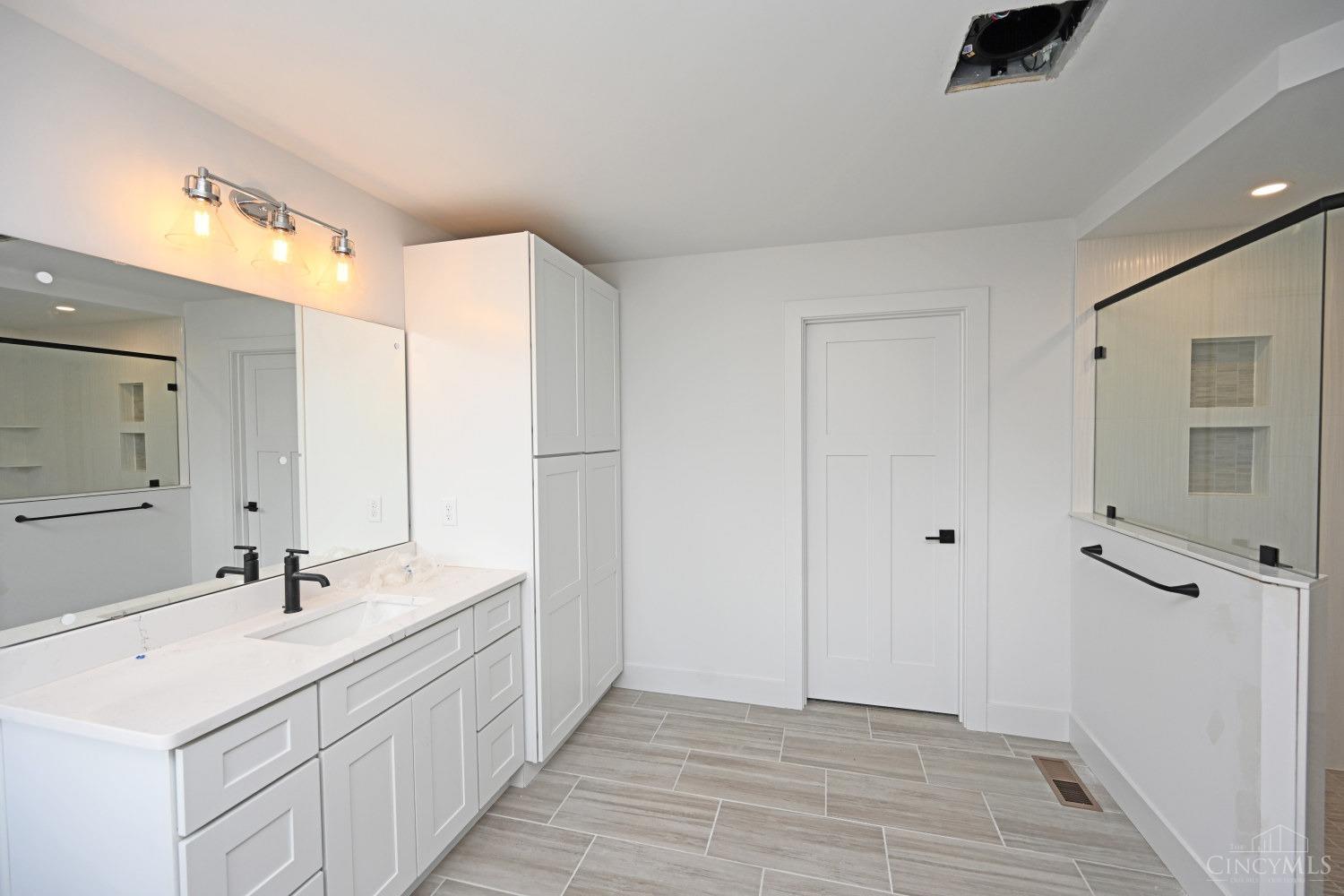 8639 Weller Road, Montgomery, Ohio image 30
