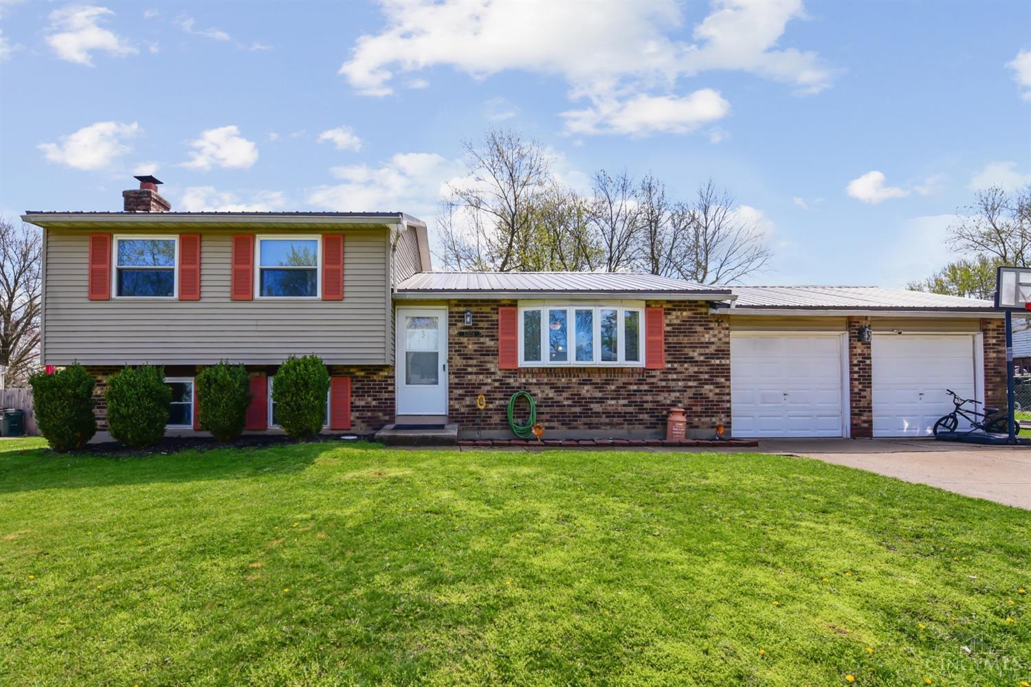 12158 Glencrest Court, Colerain Twp, Ohio image 1