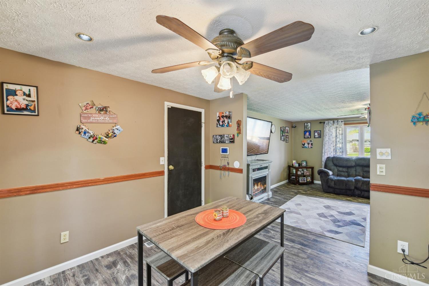 12158 Glencrest Court, Colerain Twp, Ohio image 7
