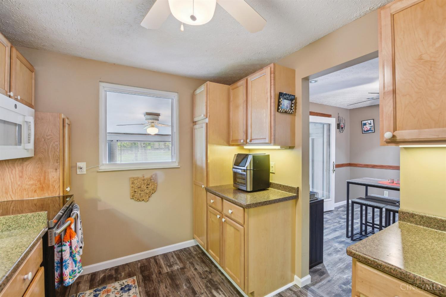 12158 Glencrest Court, Colerain Twp, Ohio image 9