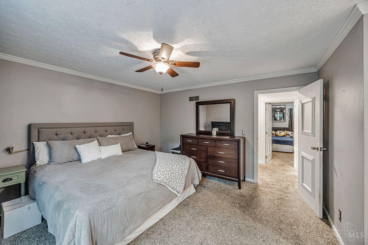 5653 Highland Terrace Drive, Miami Twp, Ohio image 24