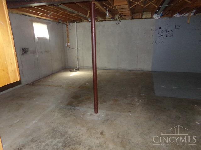 915 Kreider Court, Trenton, Ohio image 6