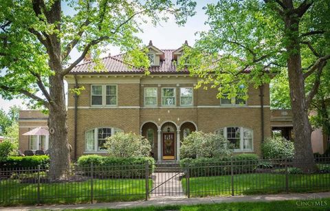 739 Betula Avenue Cincinnati OH 45229