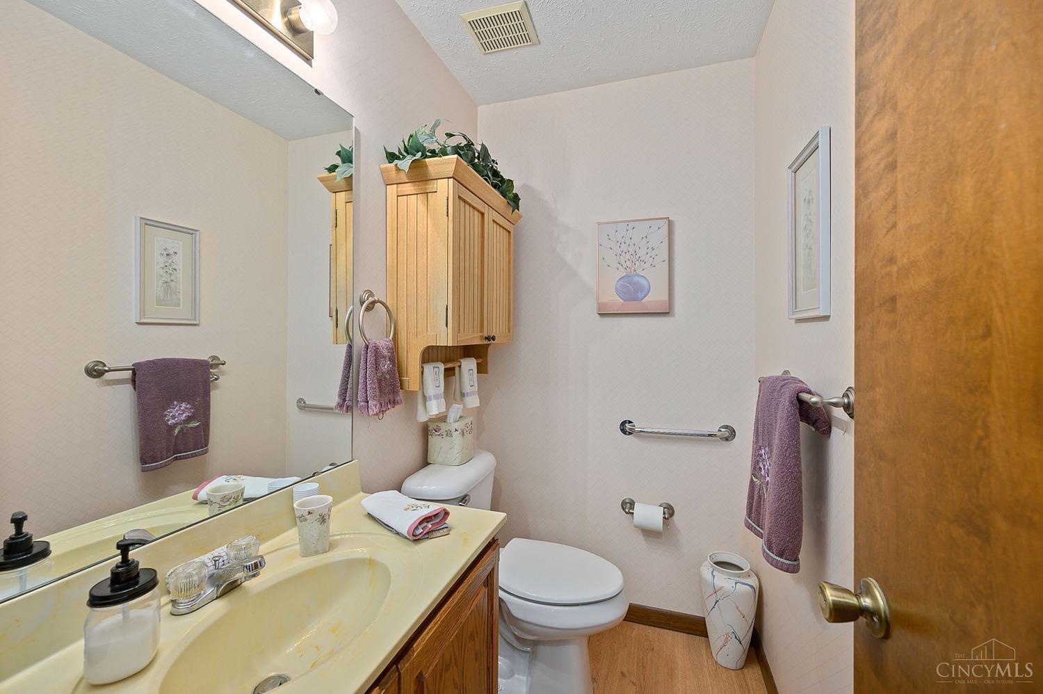 7606 Rolling Meadows Drive, West Chester, Ohio image 25