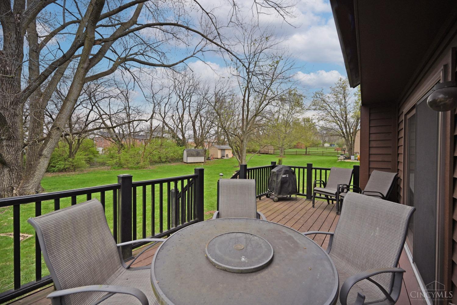 7606 Rolling Meadows Drive, West Chester, Ohio image 8