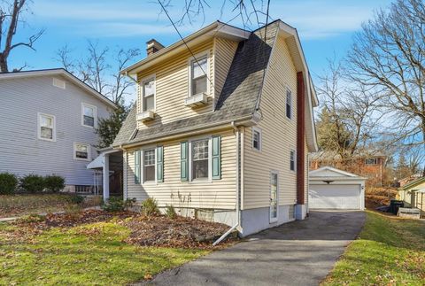 Photo of 6211 Bona Vista Place, Cincinnati, OH 45213 (MLS # 1866022)