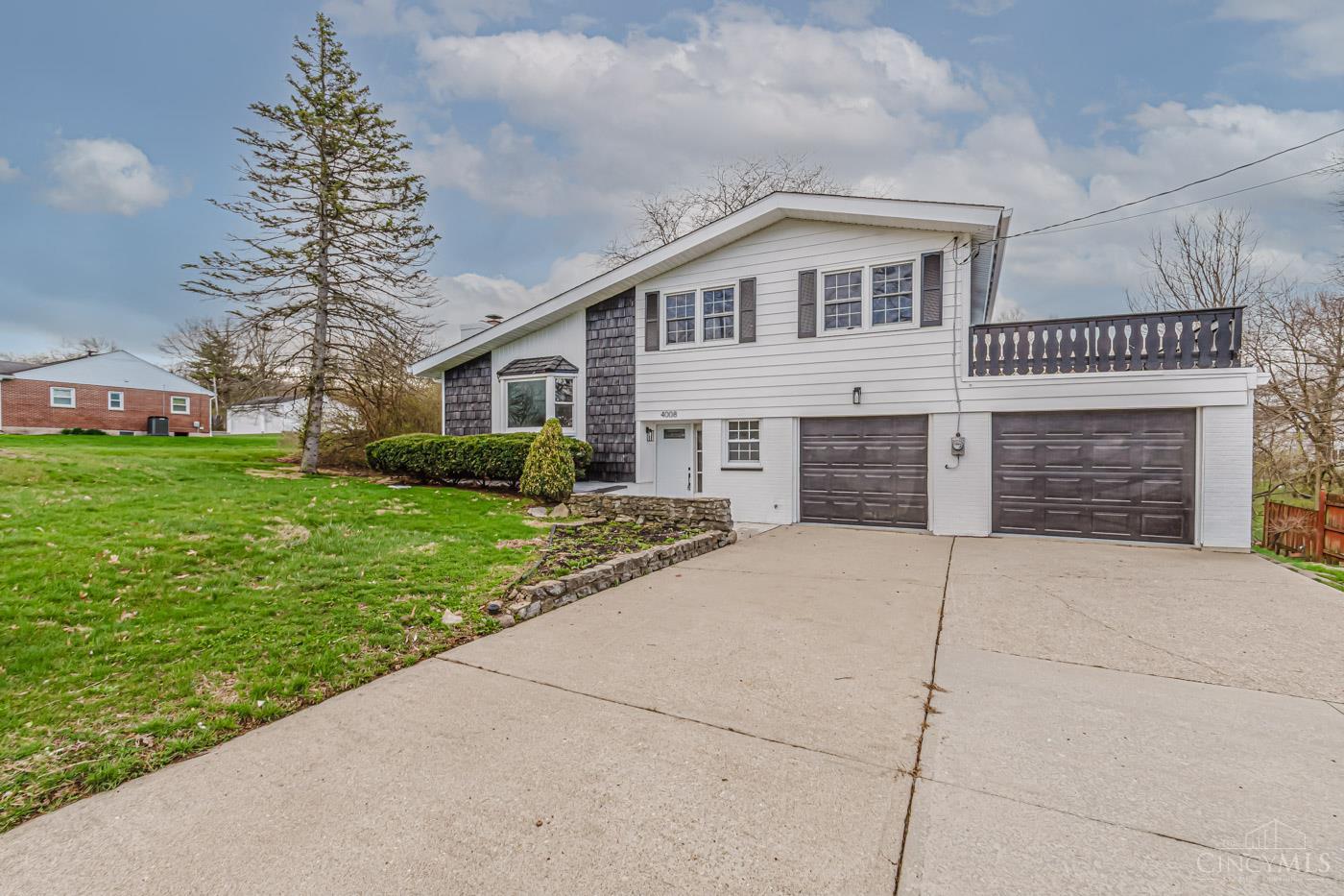 4008 Lisa Lane