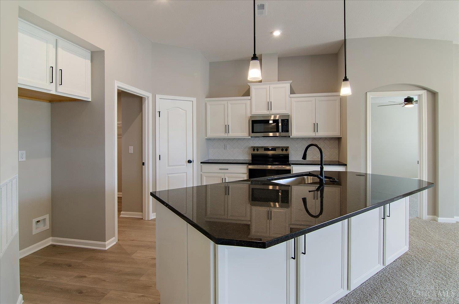 527 Tradition Ridge 81304