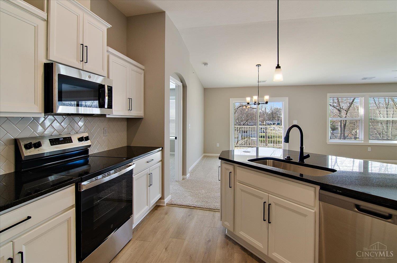 527 Tradition Ridge 81304