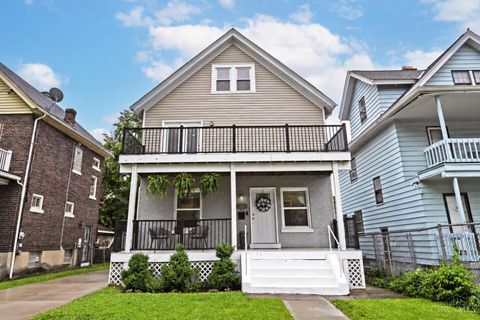 Photo of 3423 Algona Place, Cincinnati, OH 45207 (MLS # 1880201)