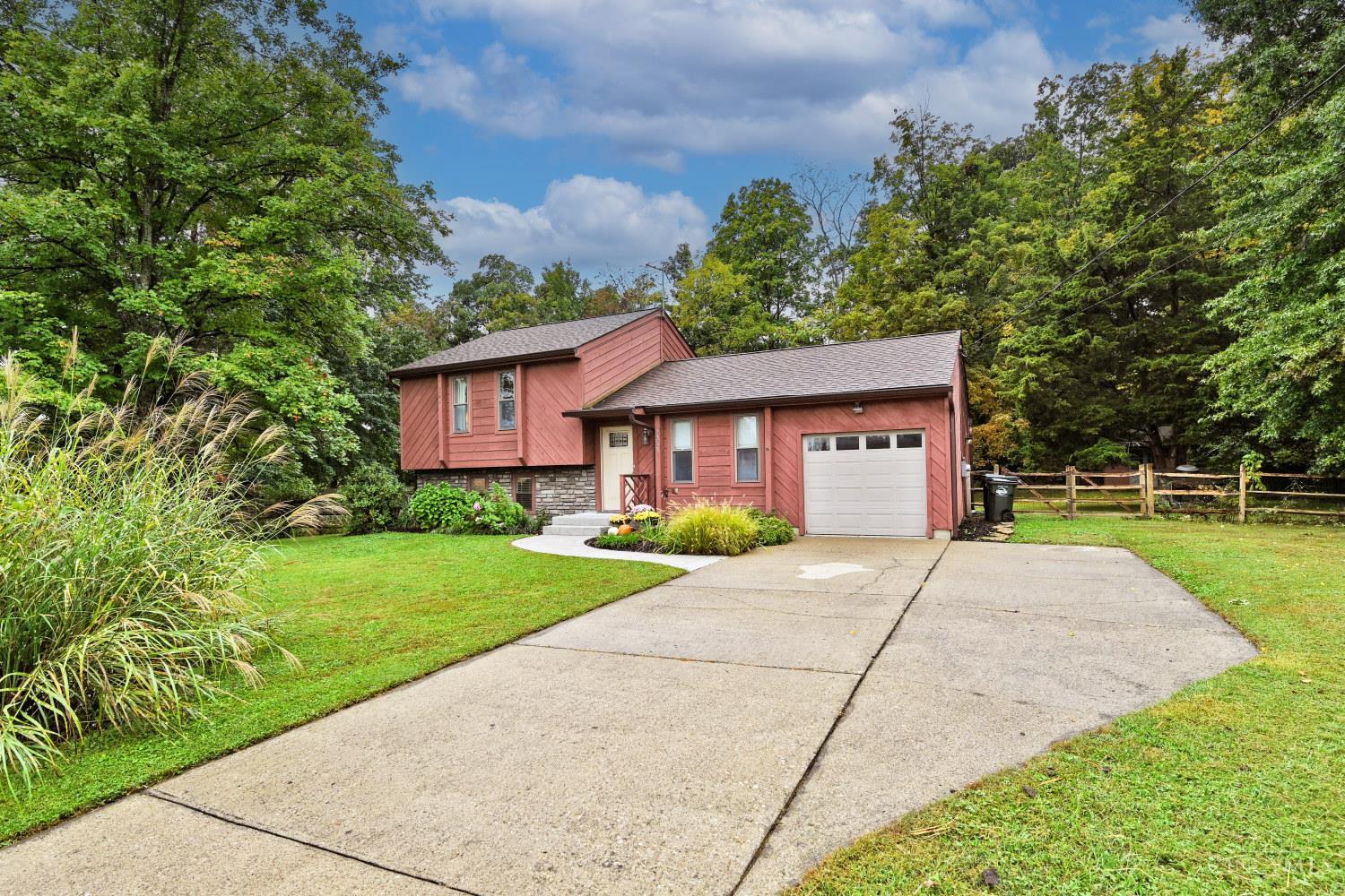 3353 Jenny Lind Road