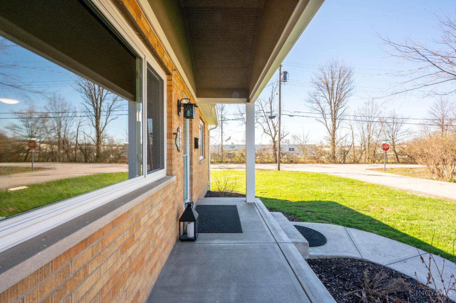 9216 Grandview Avenue