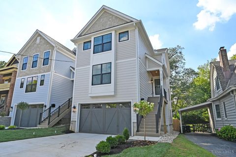 Photo of 3725 Drakewood Drive, Cincinnati, OH 45209 (MLS # 1856595)