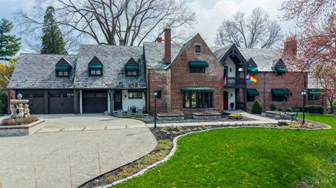 Photo of 206 Hilltop Lane, Wyoming, OH 45215 (MLS # 1872224)