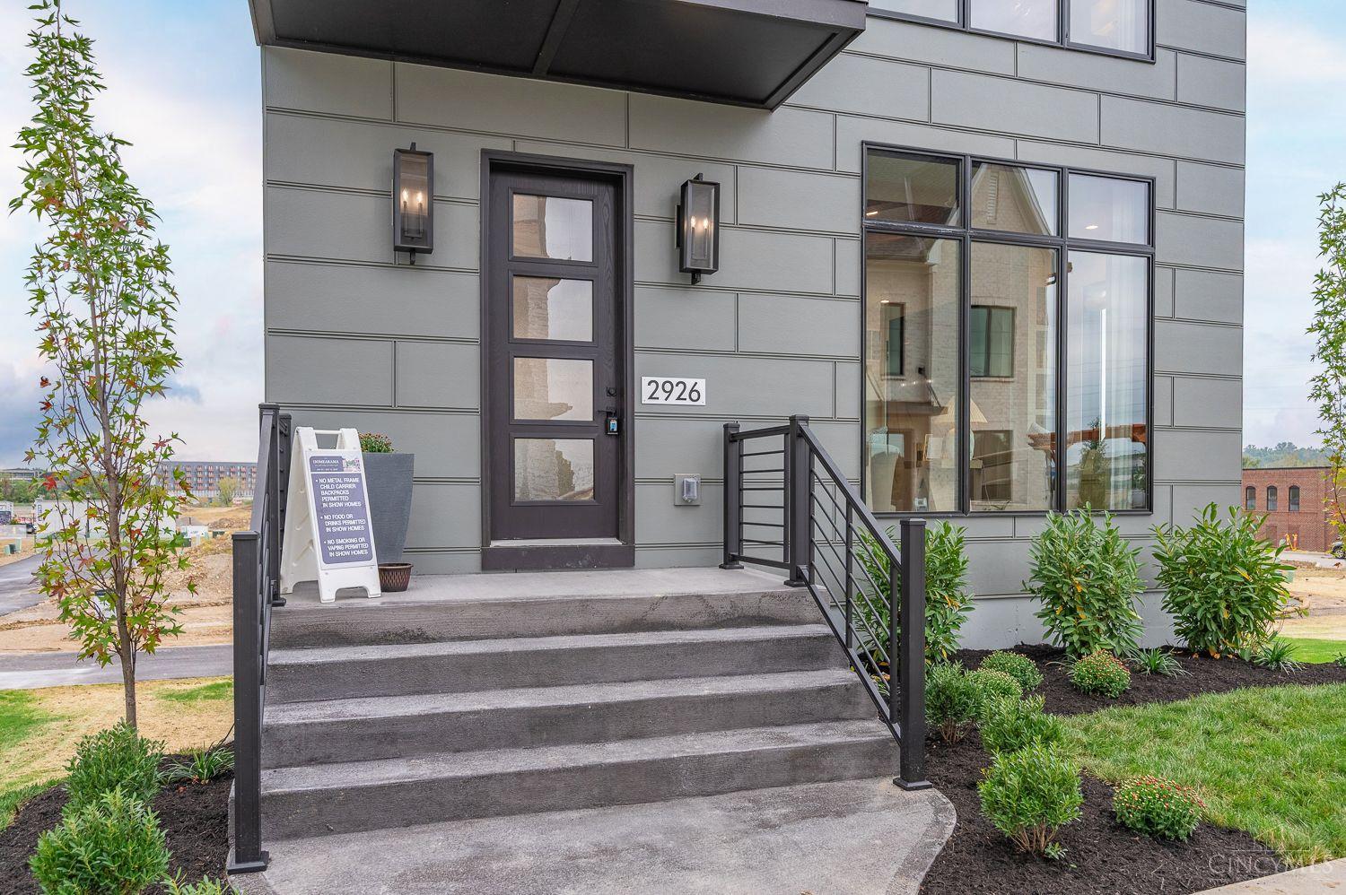 2926 Three Oaks Lane